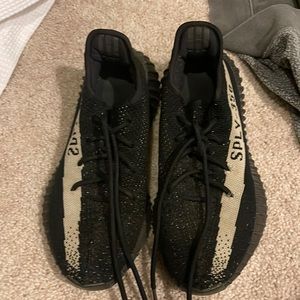 Yeezy Boost 350 Oreo V2
